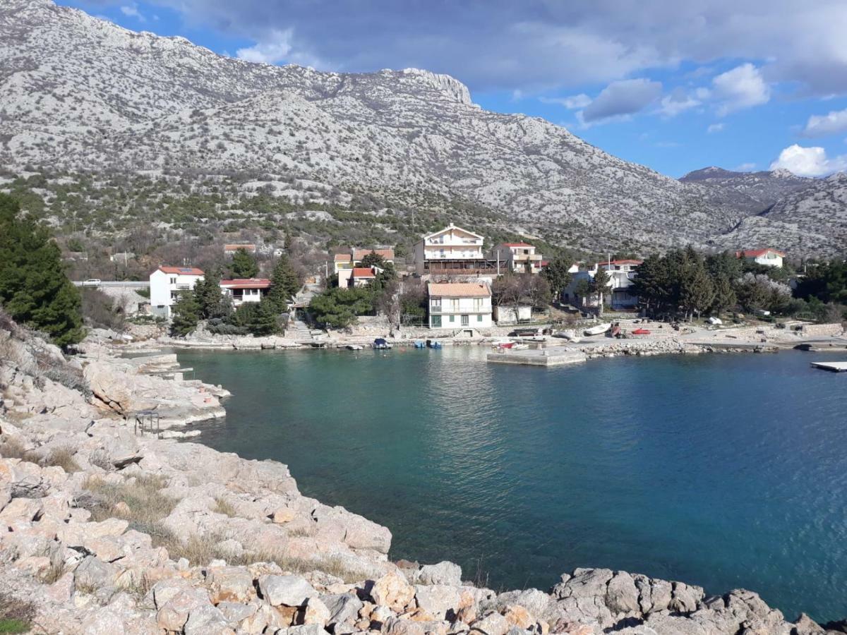 Apartman Grospic 2 Cesarica Kültér fotó