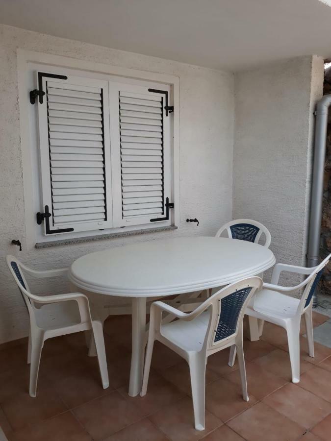 Apartman Grospic 2 Cesarica Kültér fotó
